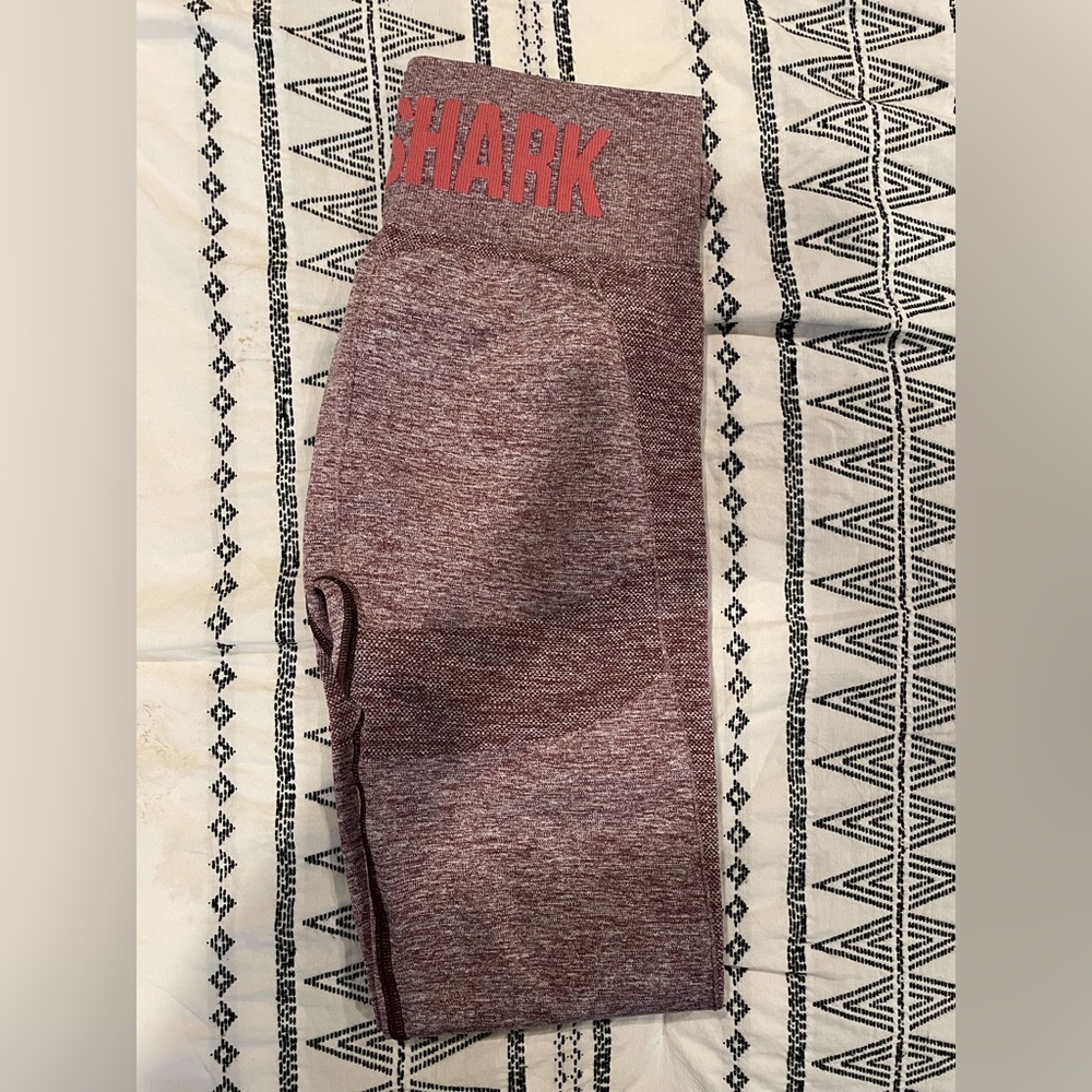 GYM SHARK purple leggins
